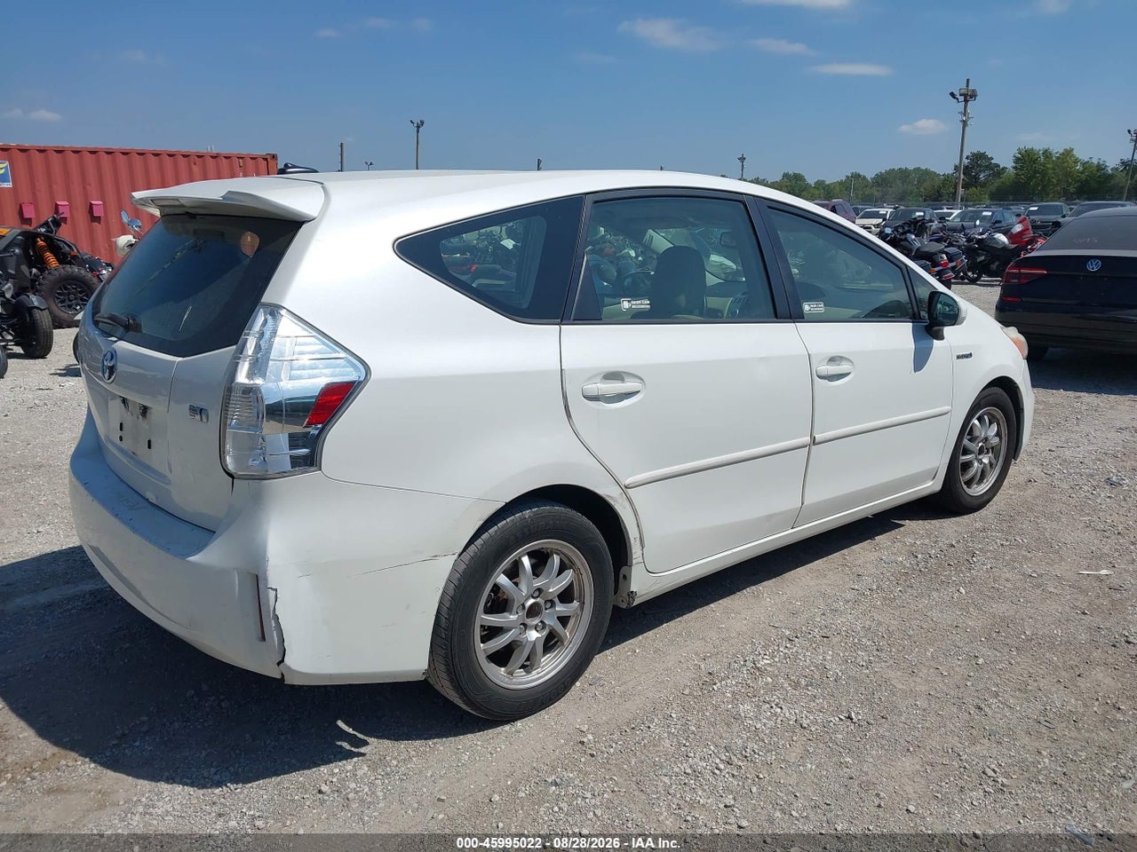 2013 TOYOTA PRIUS V FIVE · 4/11