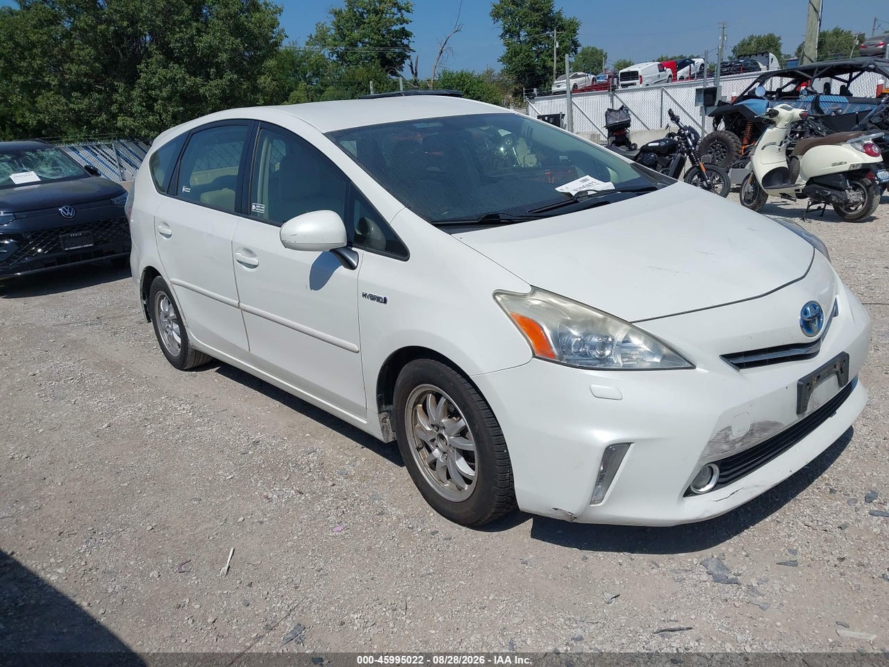 JTDZN3EU1D3****** · 2013 TOYOTA PRIUS V FIVE