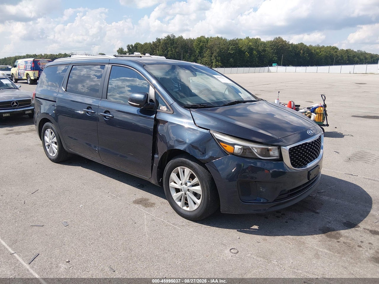 2016 KIA SEDONA LX