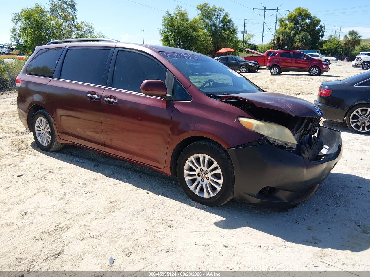 2011 TOYOTA SIENNA XLE V6