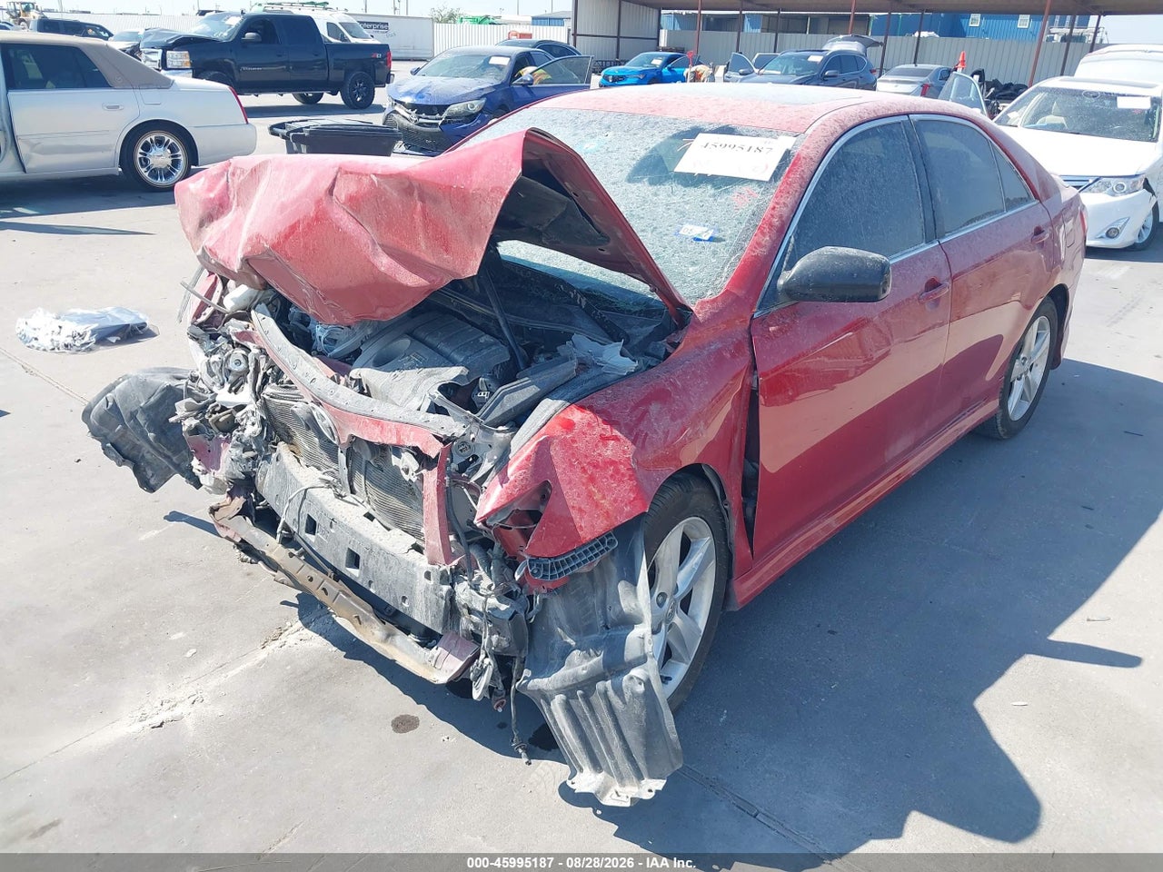 2011 TOYOTA CAMRY SE · 2/10