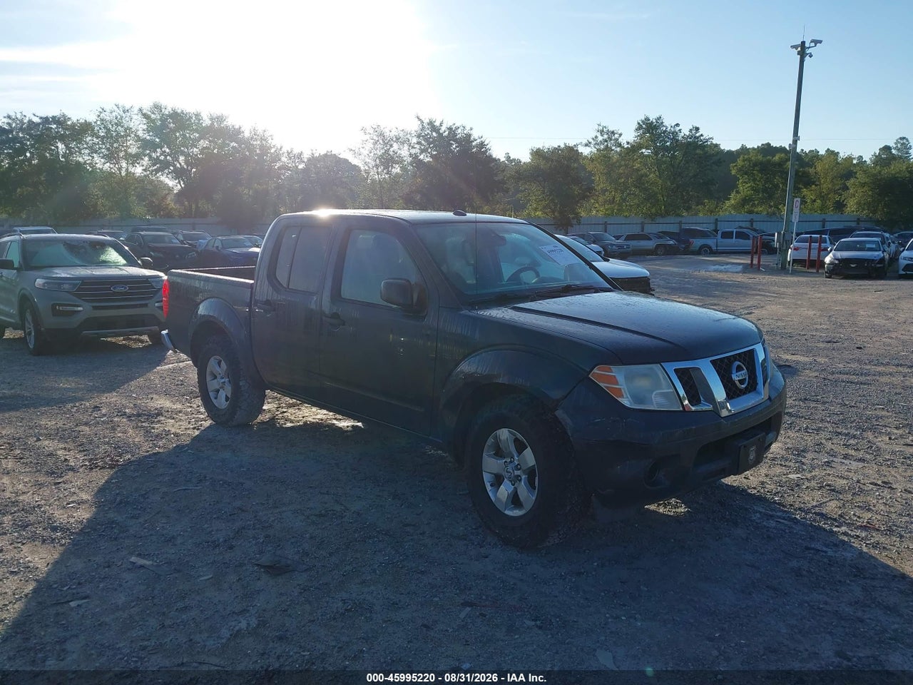 2012 NISSAN FRONTIER SV