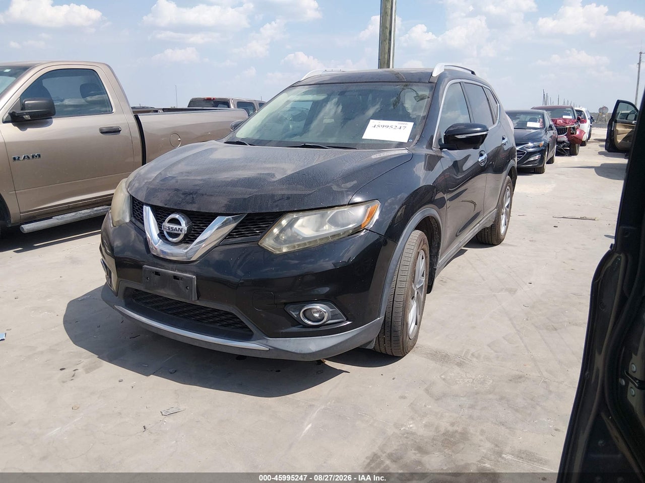 2015 NISSAN ROGUE SL · 2/11