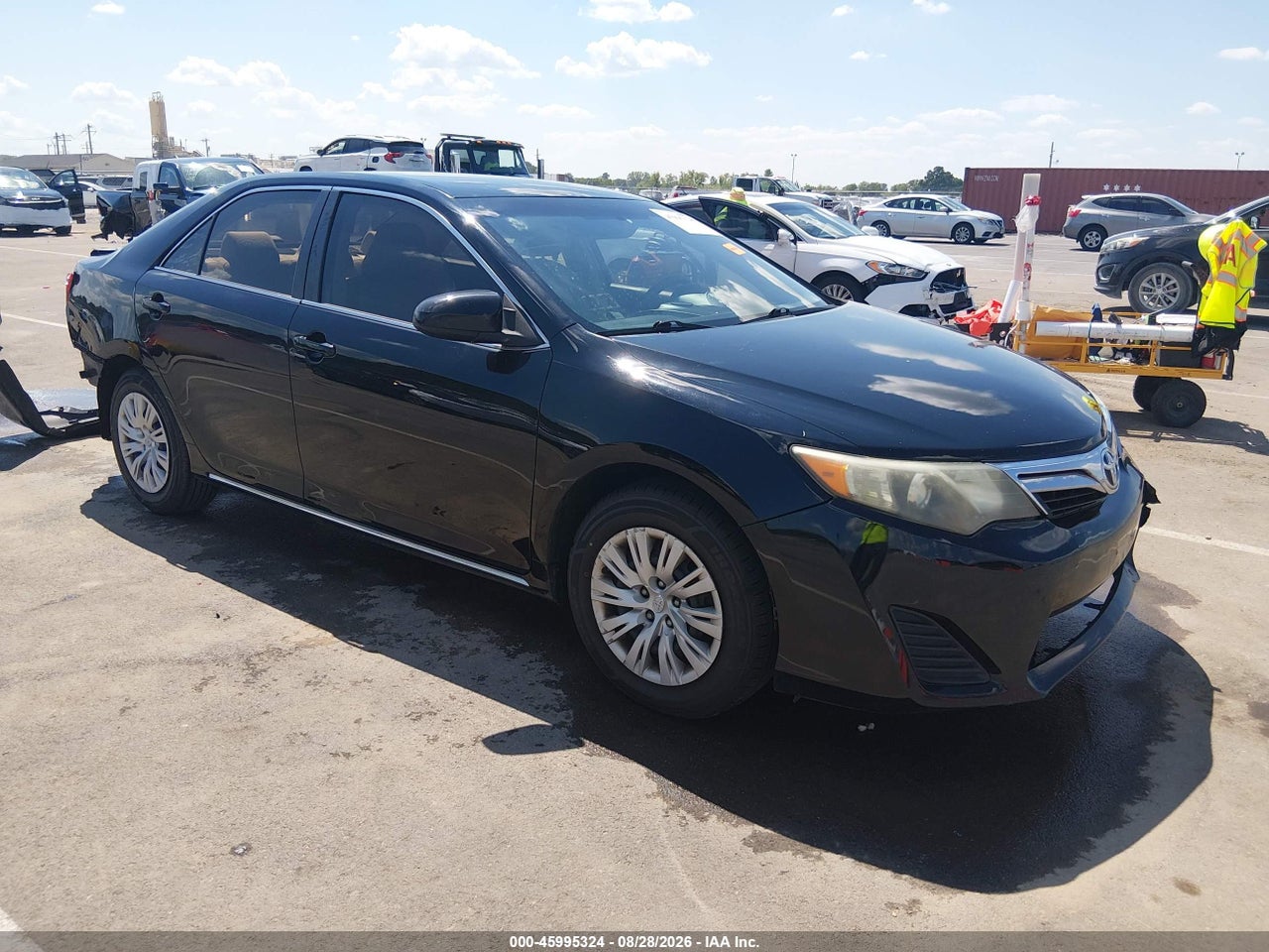 2014 TOYOTA CAMRY LE