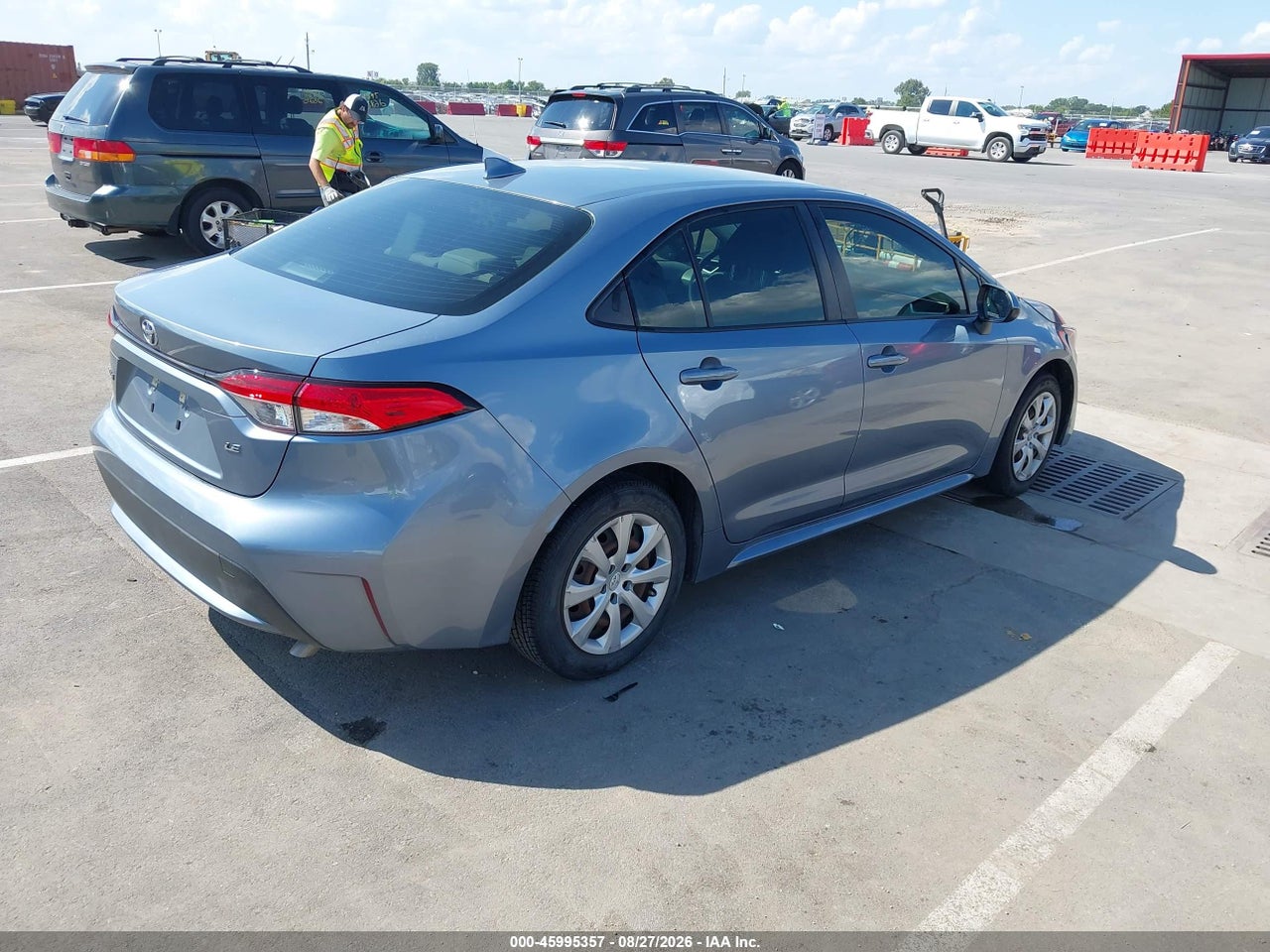 2020 TOYOTA COROLLA LE · 4/11