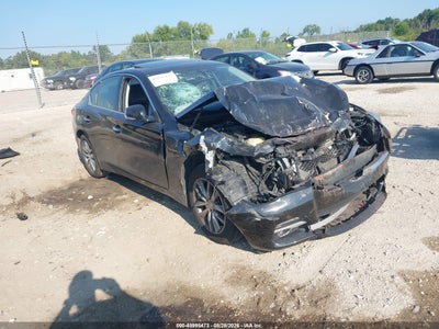 JN1CV7AR2GM****** · 2016 INFINITI Q50 2.0T PREMIUM