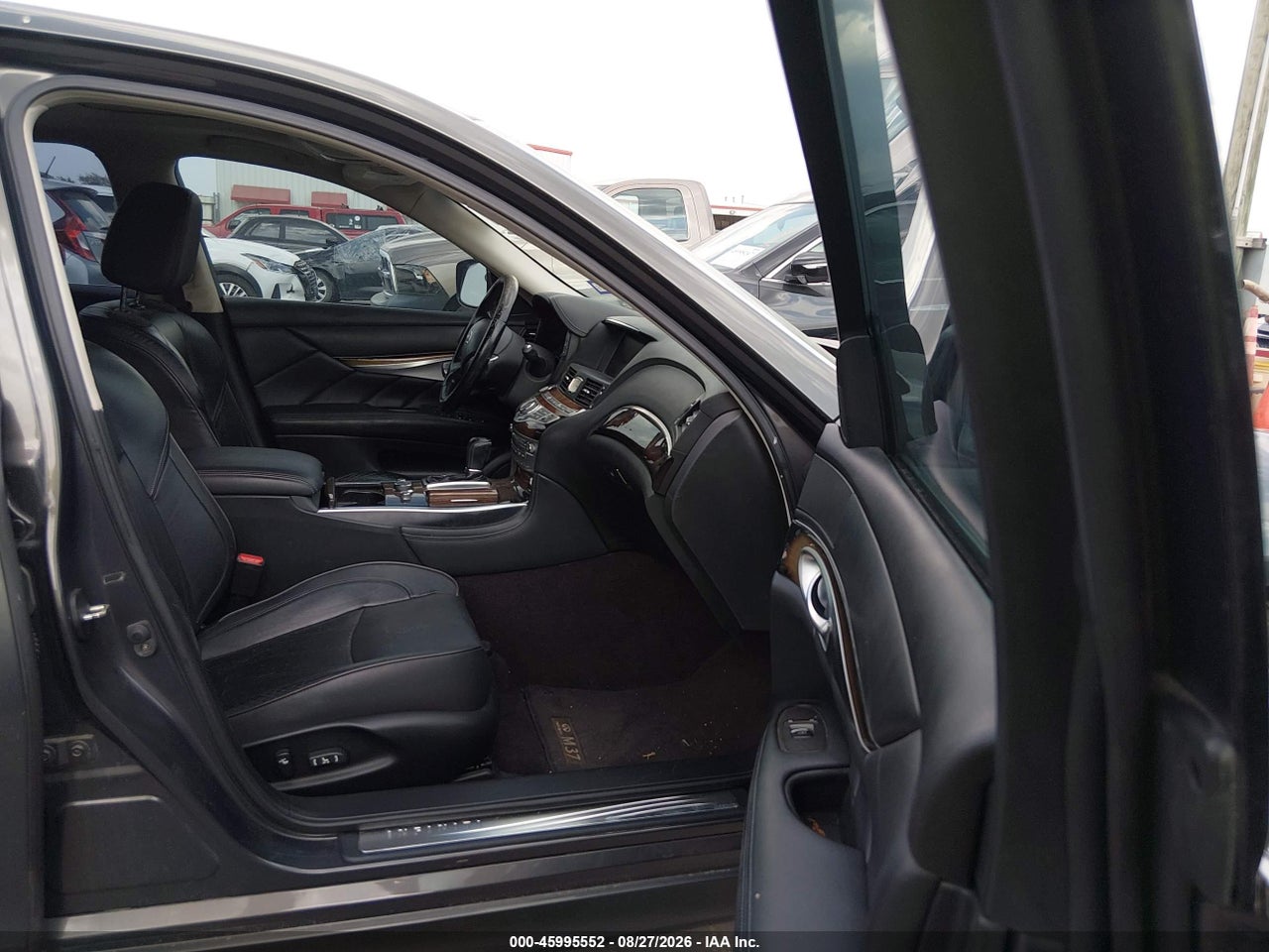 2012 INFINITI M37 · 5/11