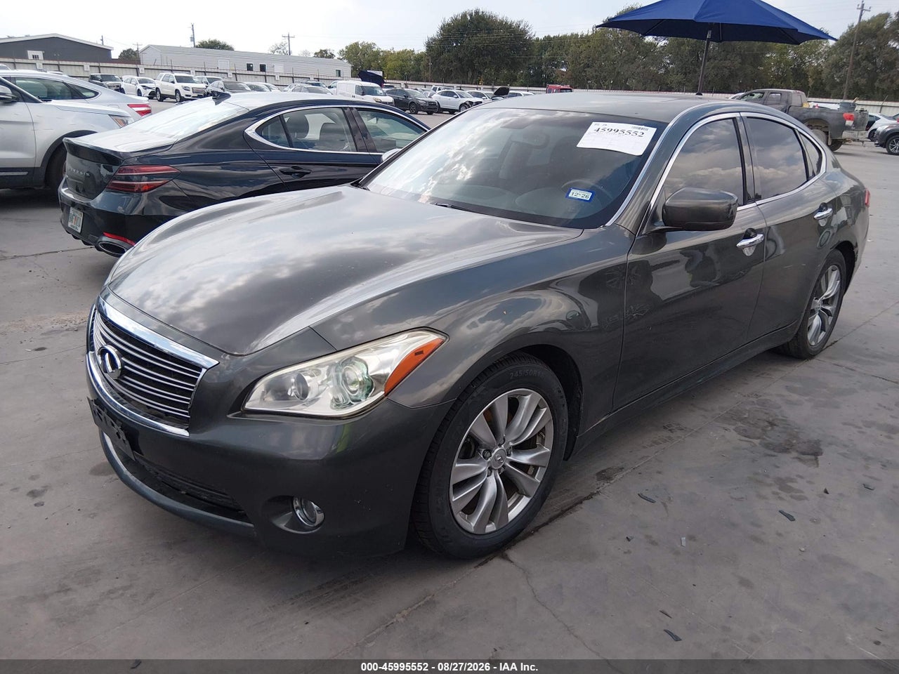 2012 INFINITI M37 · 2/11