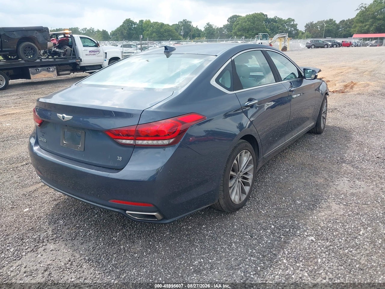 2015 HYUNDAI GENESIS 3.8 · 4/11