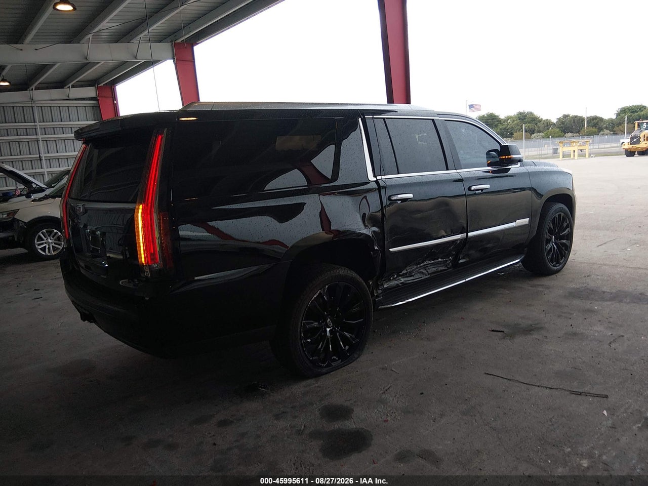 2016 CADILLAC ESCALADE ESV LUXURY COLLECTION · 4/11