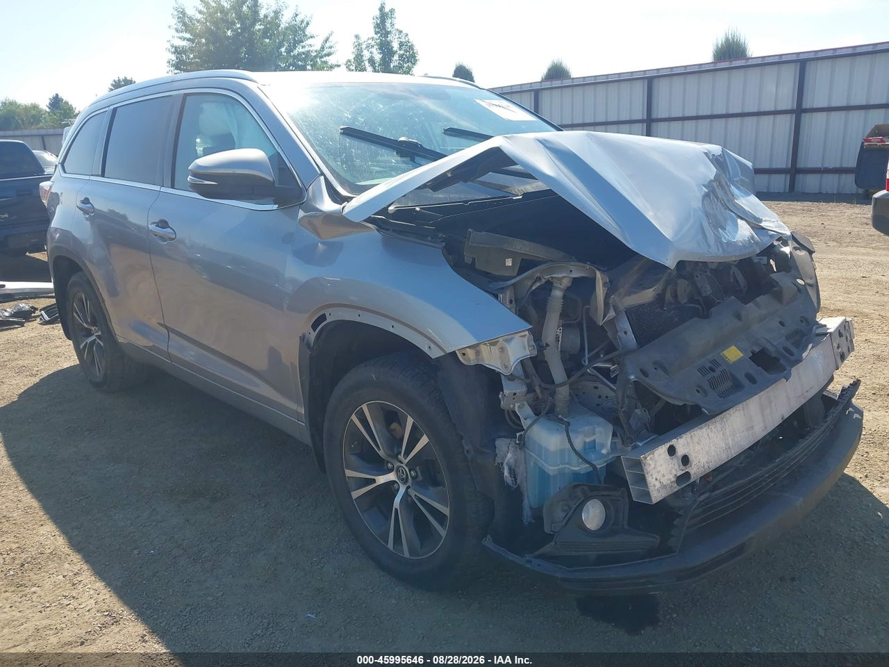 5TDJKRFH0GS****** · 2016 TOYOTA HIGHLANDER XLE V6