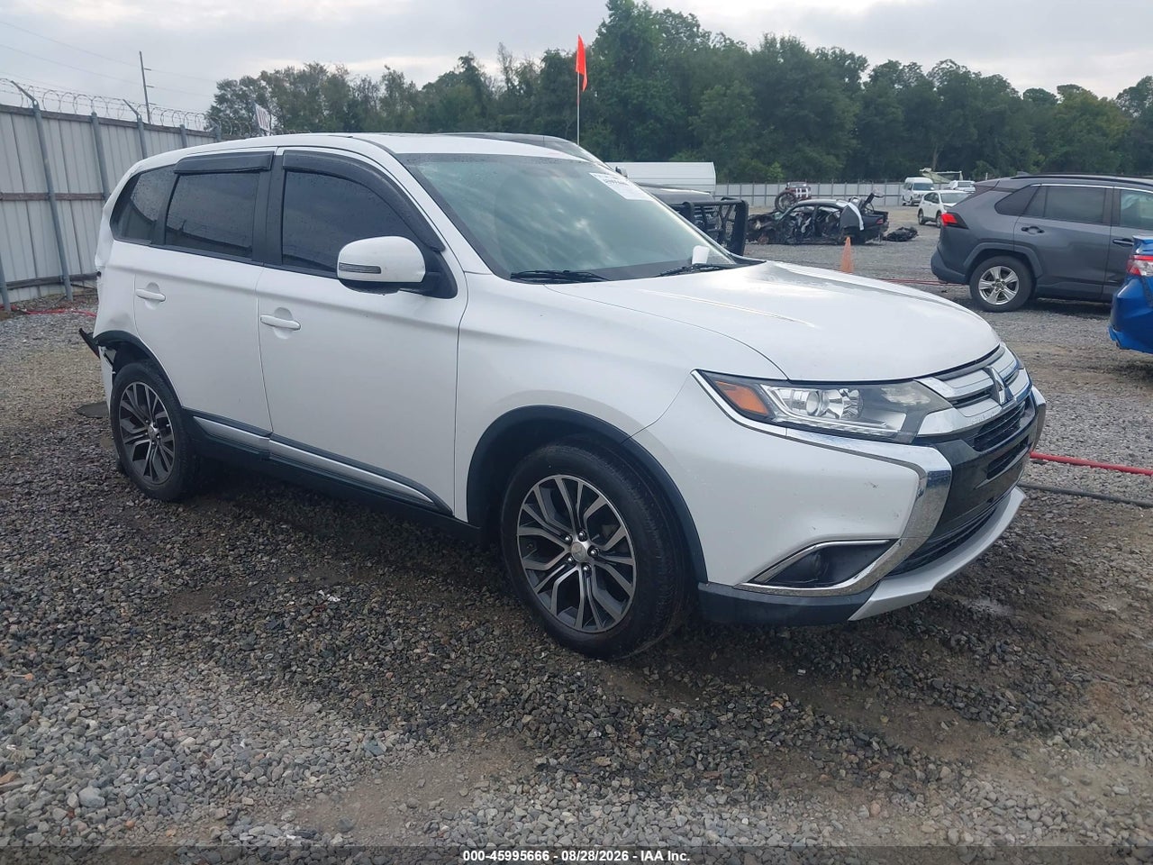 JA4AD3A34HZ****** · 2017 MITSUBISHI OUTLANDER SE/SEL