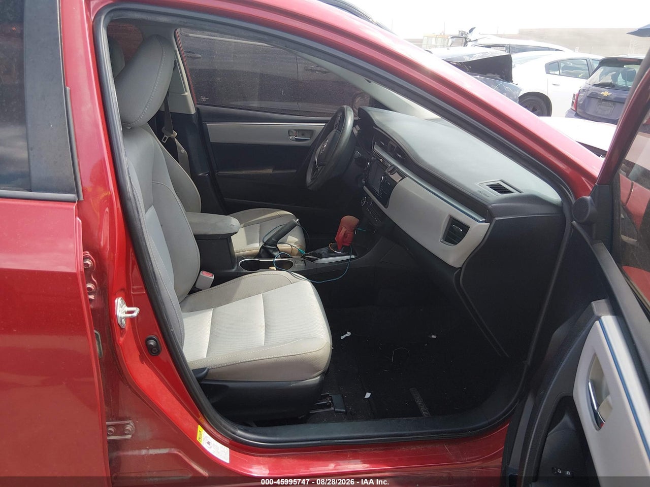 2015 TOYOTA COROLLA LE · 5/11