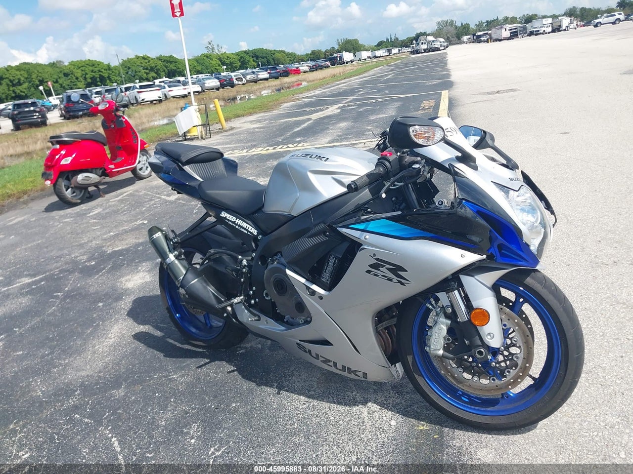 2026 SUZUKI GSX-R600  