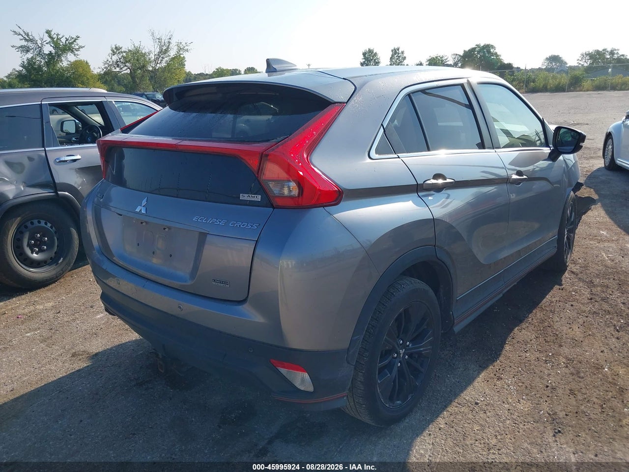 2018 MITSUBISHI ECLIPSE CROSS LE · 4/11