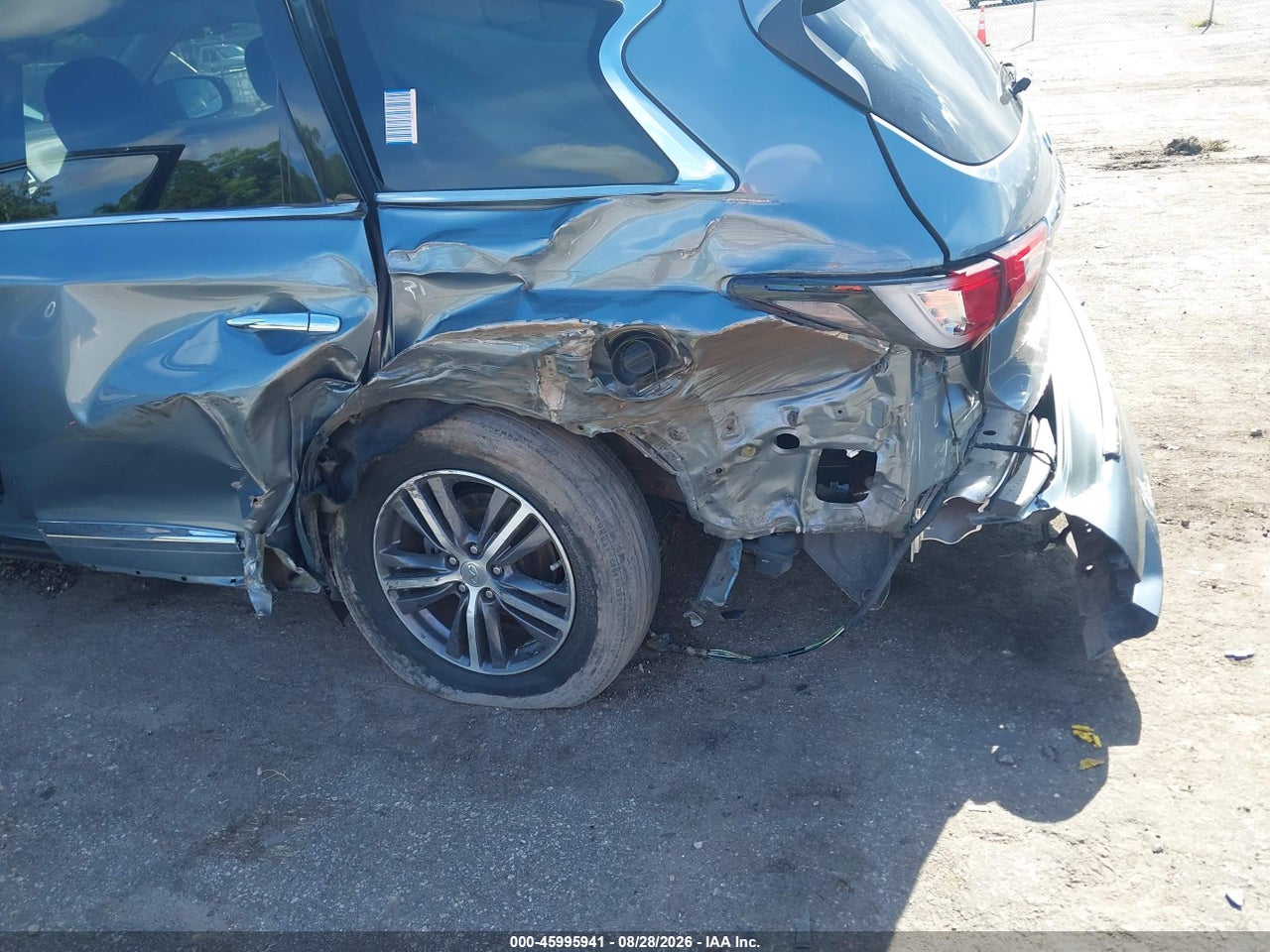2018 INFINITI QX60   · 6/11