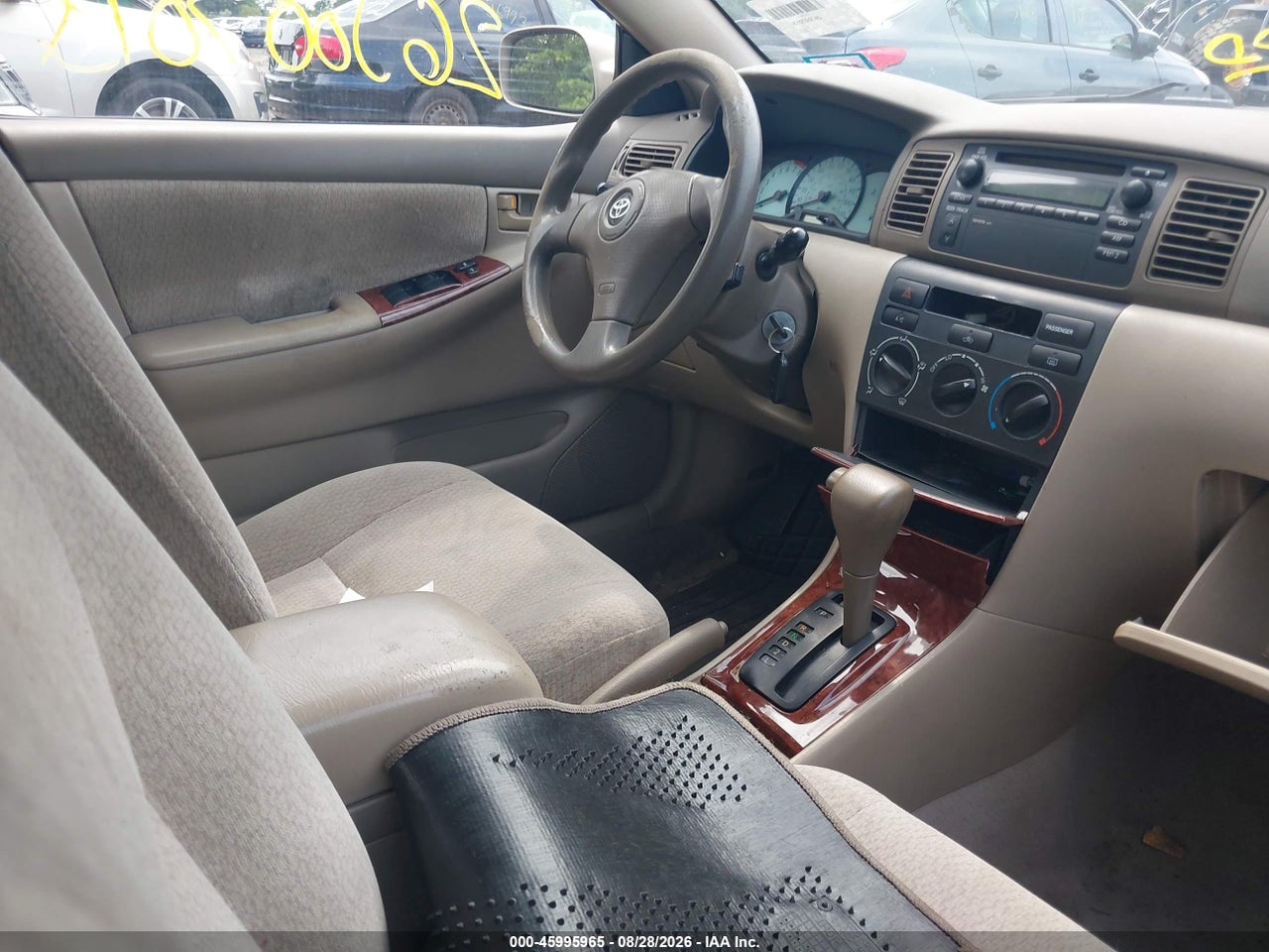 2004 TOYOTA COROLLA LE · 5/10