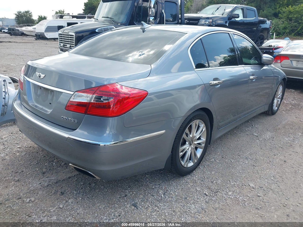 2014 HYUNDAI GENESIS 3.8 · 4/11