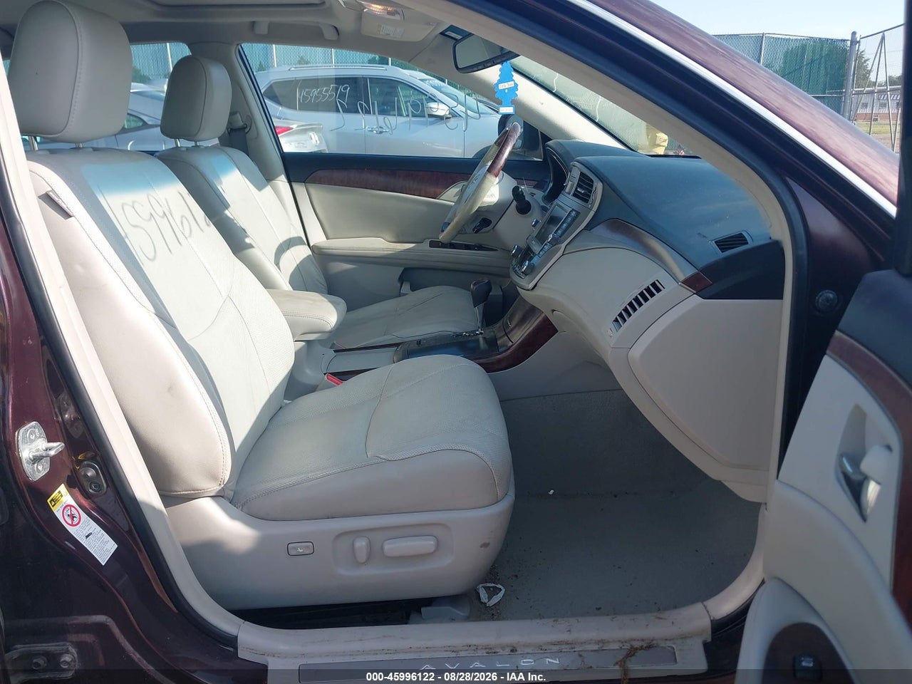 2012 TOYOTA AVALON LIMITED · 5/11