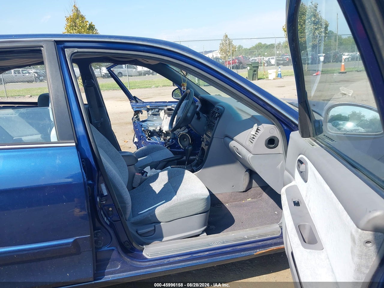 2003 KIA OPTIMA LX/SE · 5/11