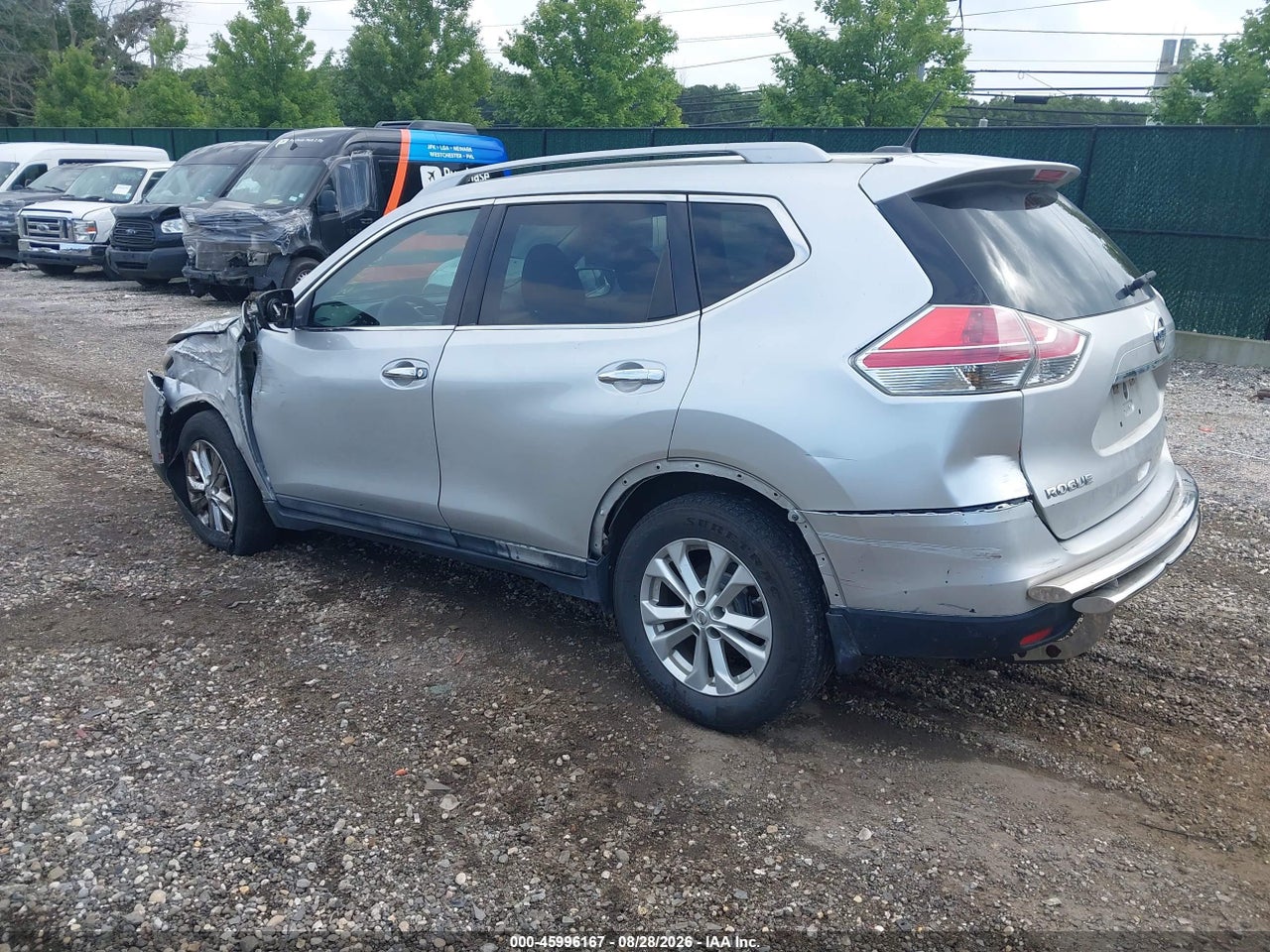 2015 NISSAN ROGUE SV · 3/11