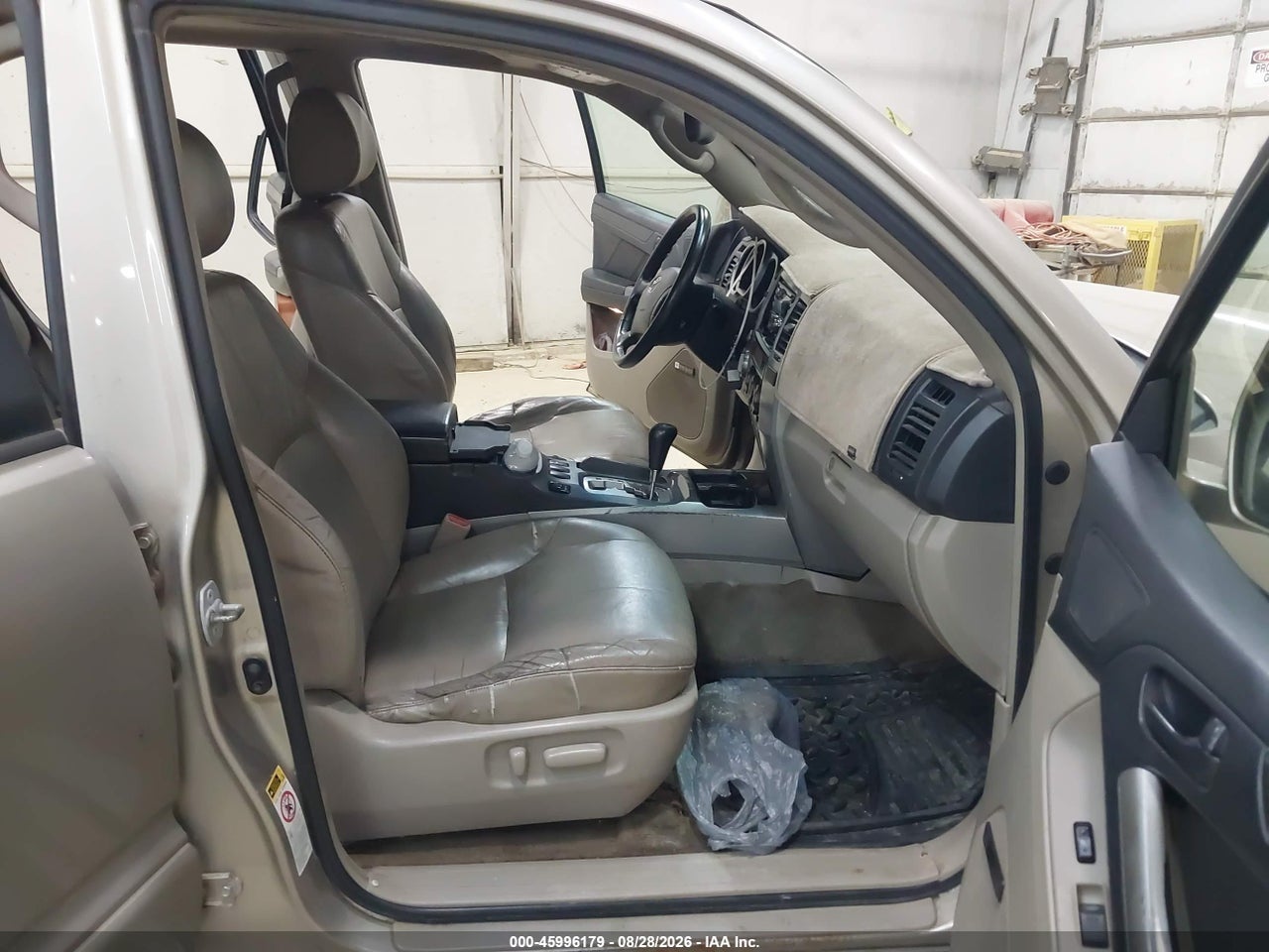 2003 TOYOTA 4RUNNER LIMITED V8 · 5/11