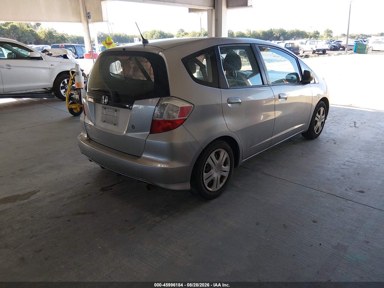 2010 HONDA FIT   · 4/11