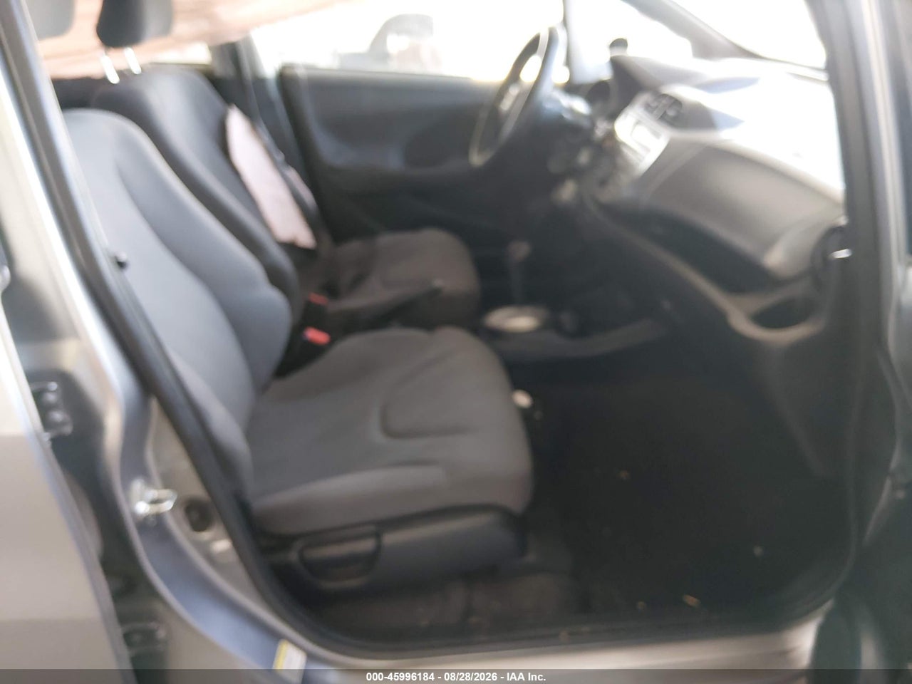 2010 HONDA FIT   · 5/11
