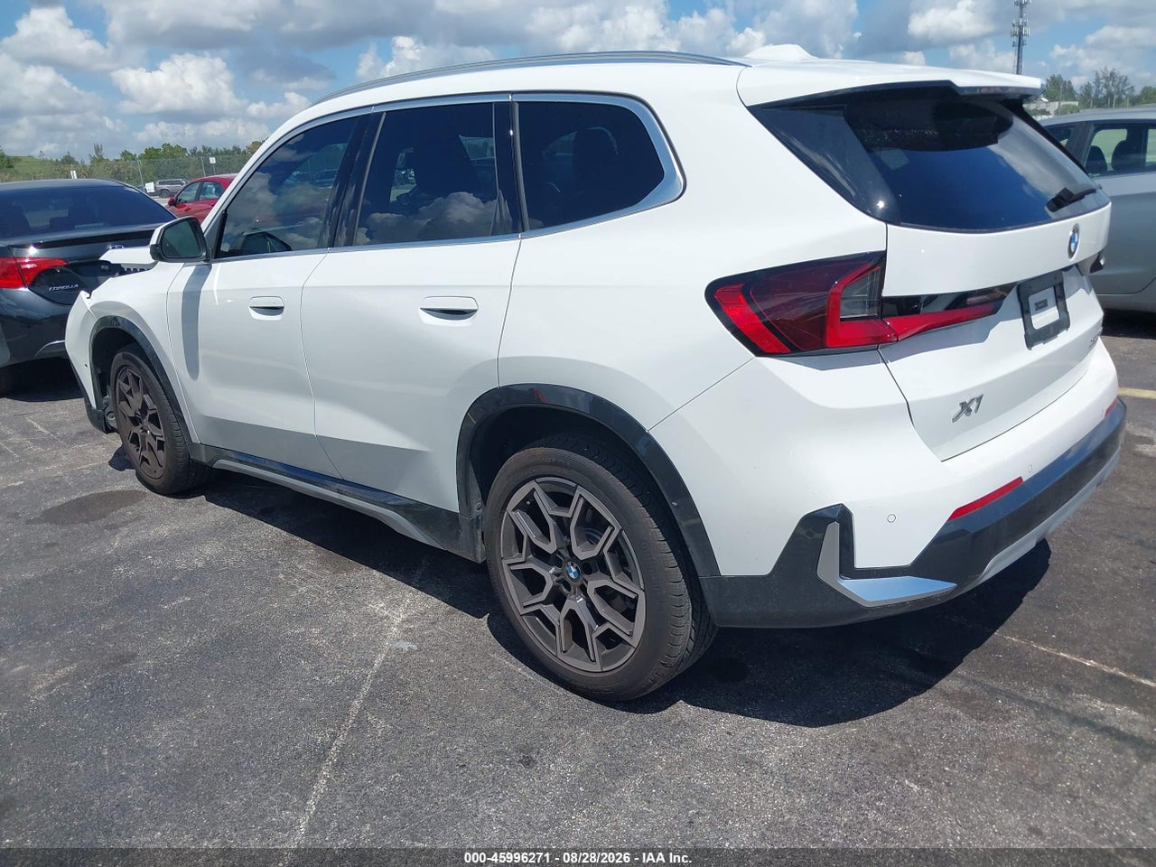 2026 BMW X1 XDRIVE28I · 3/11