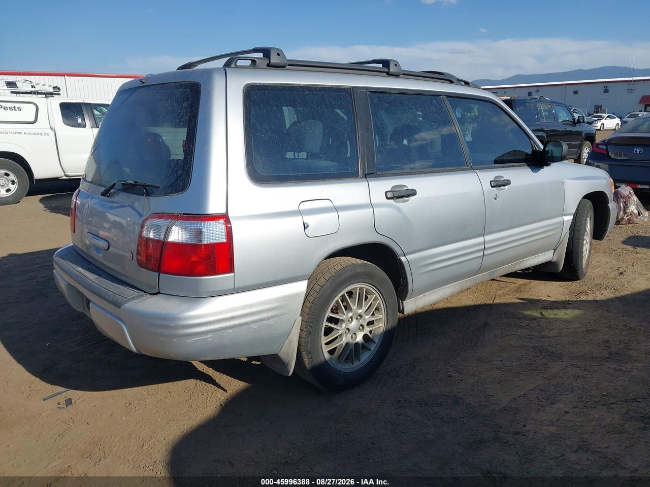 2002 SUBARU FORESTER S · 4/10