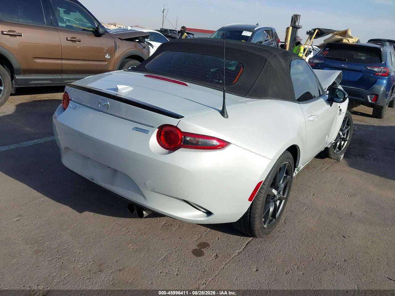 2016 MAZDA MX-5 MIATA CLUB · 4/10