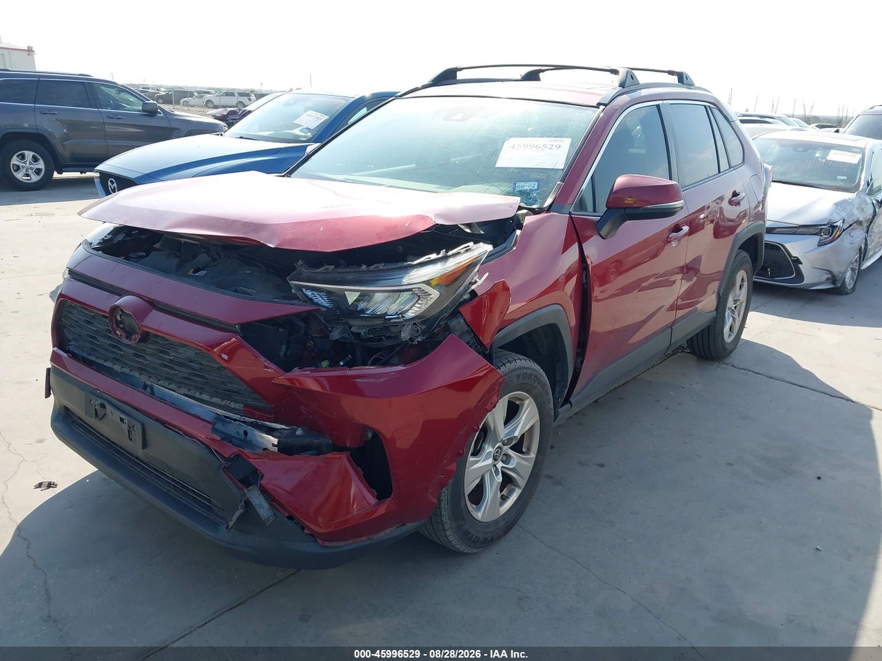 2019 TOYOTA RAV4 XLE · 2/11