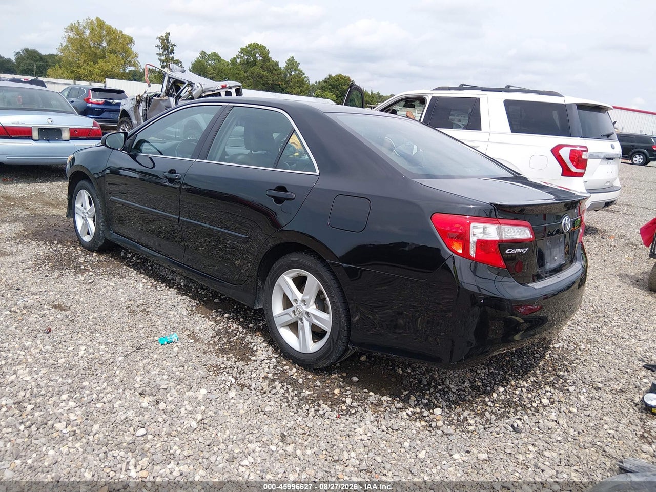 2014 TOYOTA CAMRY SE · 3/11