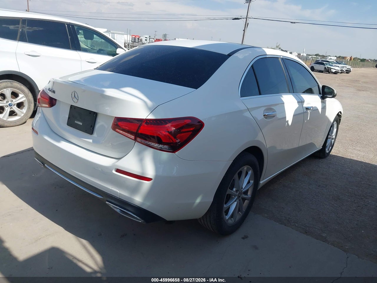2021 MERCEDES-BENZ A 220 · 4/11