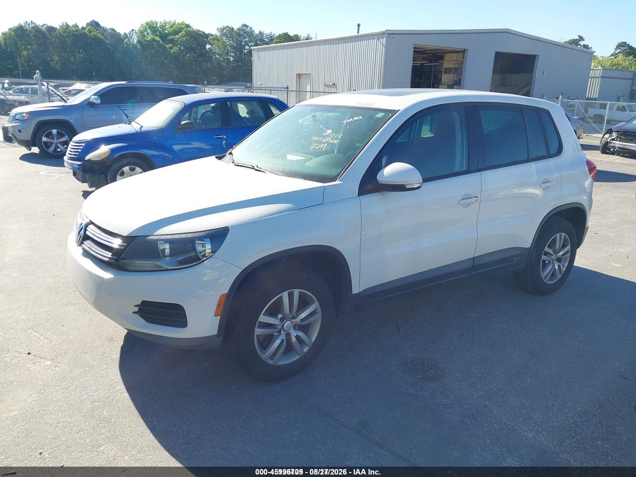 2012 VOLKSWAGEN TIGUAN S · 2/11