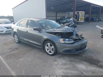 3VW3L7AJ9EM****** · 2014 VOLKSWAGEN JETTA 2.0L TDI