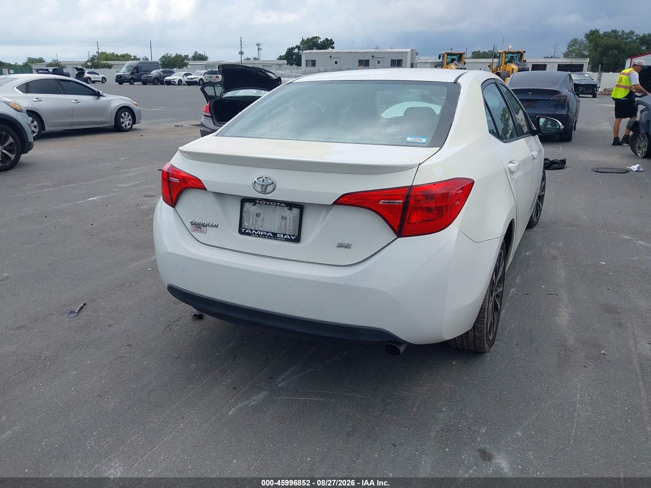 2017 TOYOTA COROLLA SE · 4/11