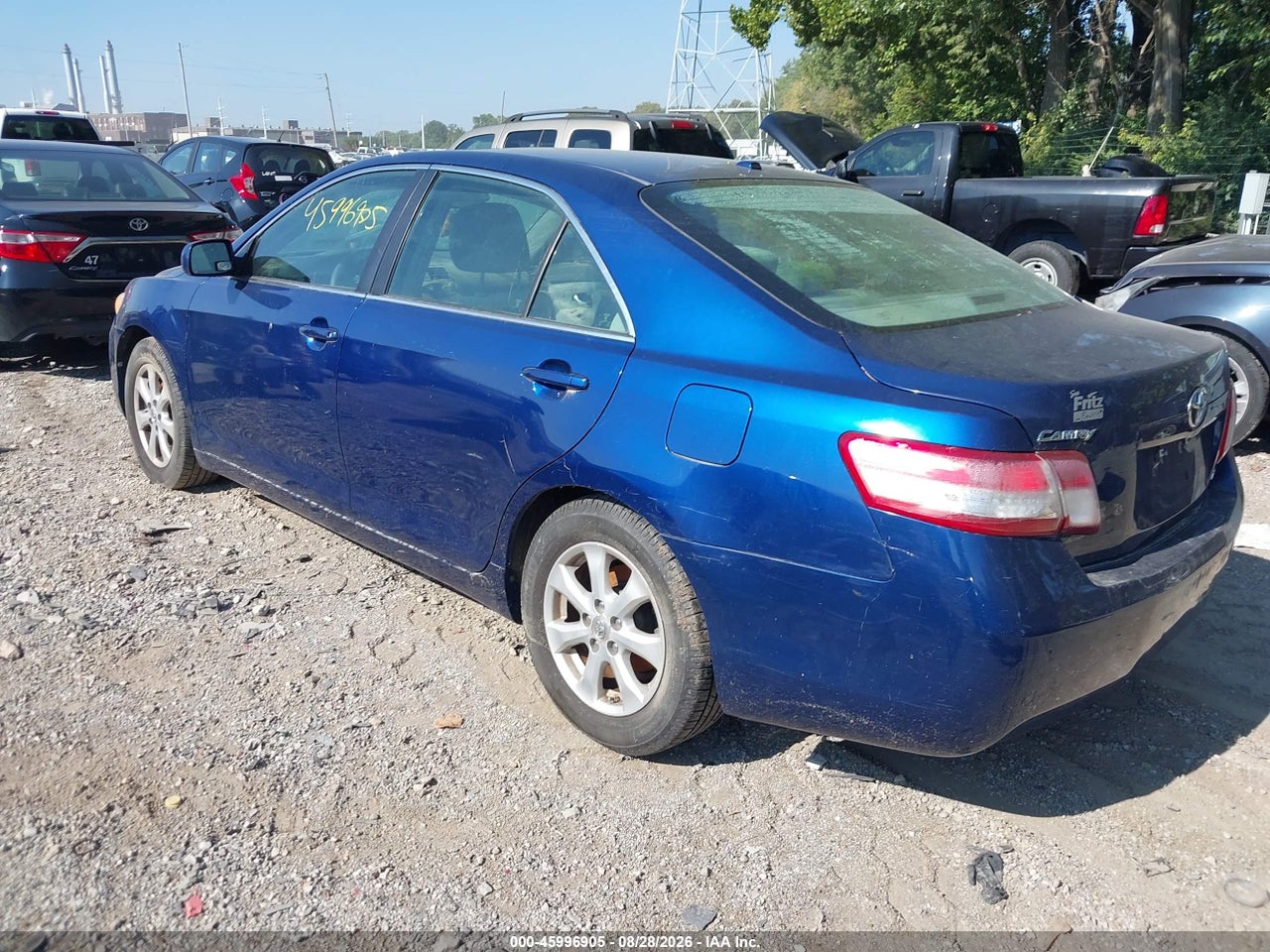 2011 TOYOTA CAMRY LE · 3/11