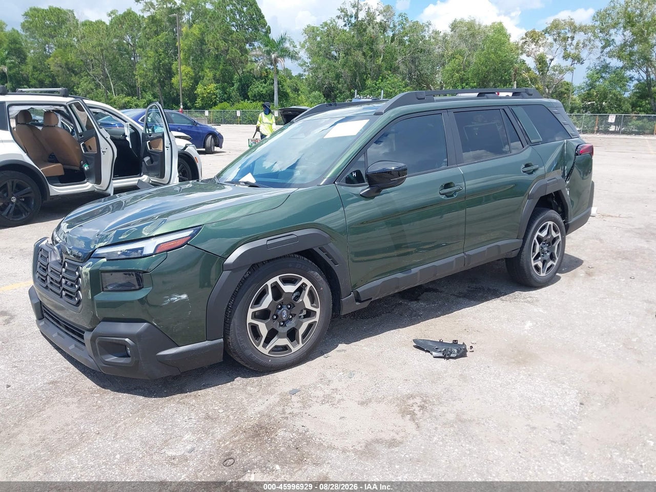2026 SUBARU OUTBACK TOURING · 2/11