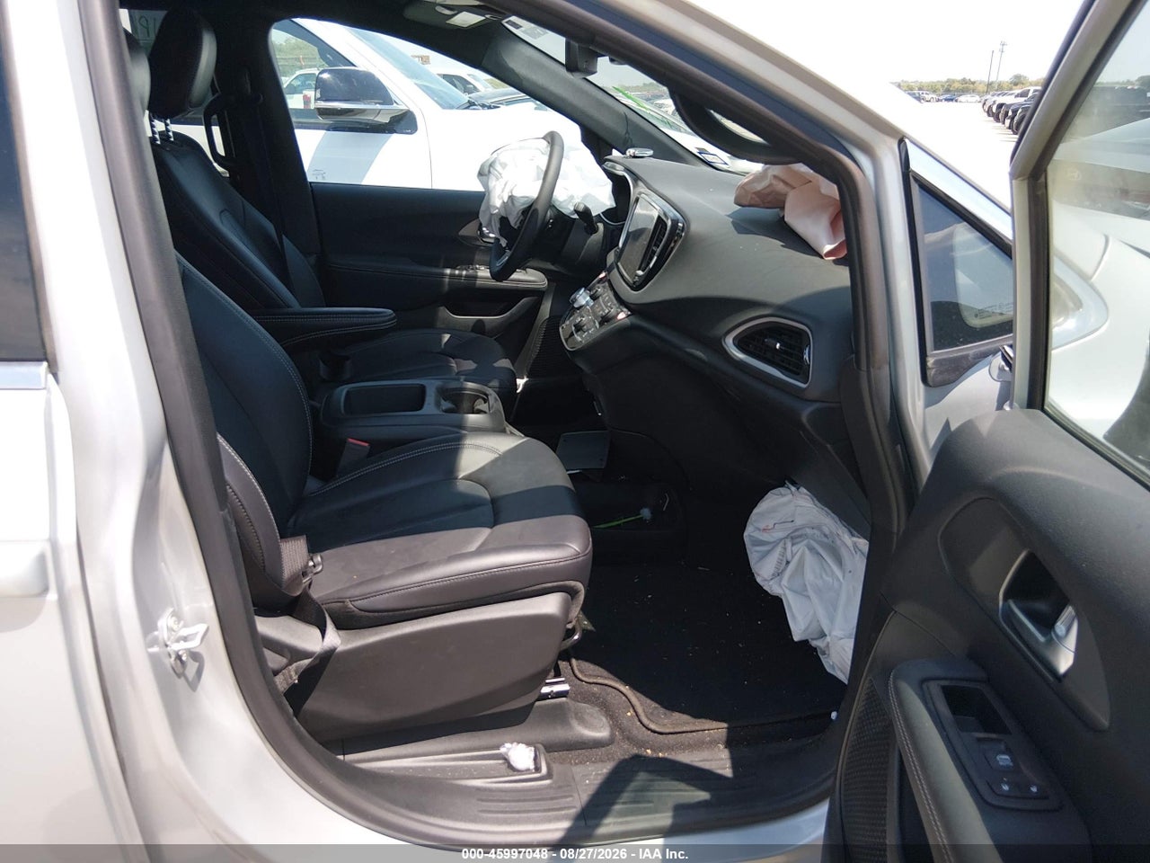 2026 CHRYSLER PACIFICA SELECT · 5/11
