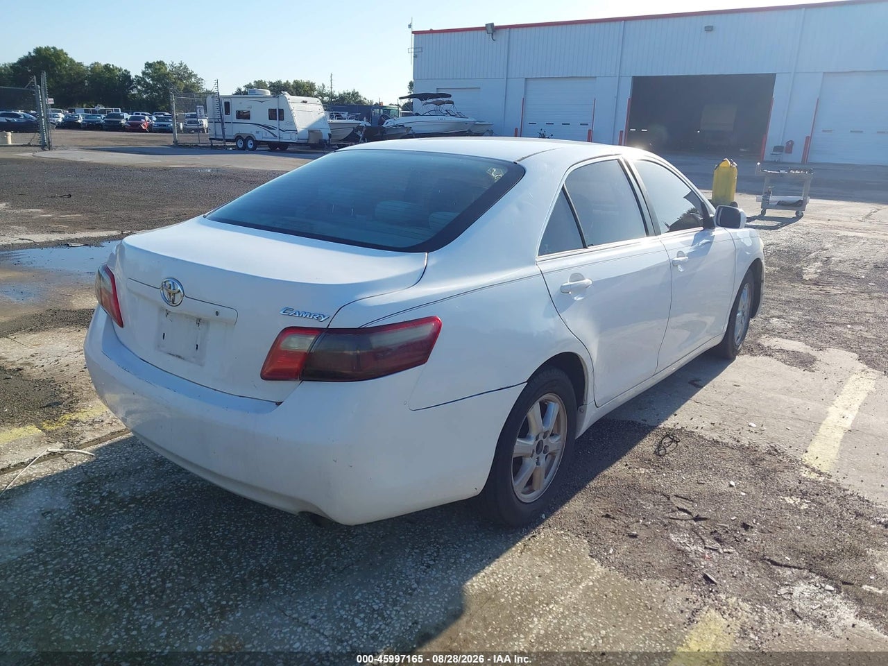 2009 TOYOTA CAMRY LE · 4/11