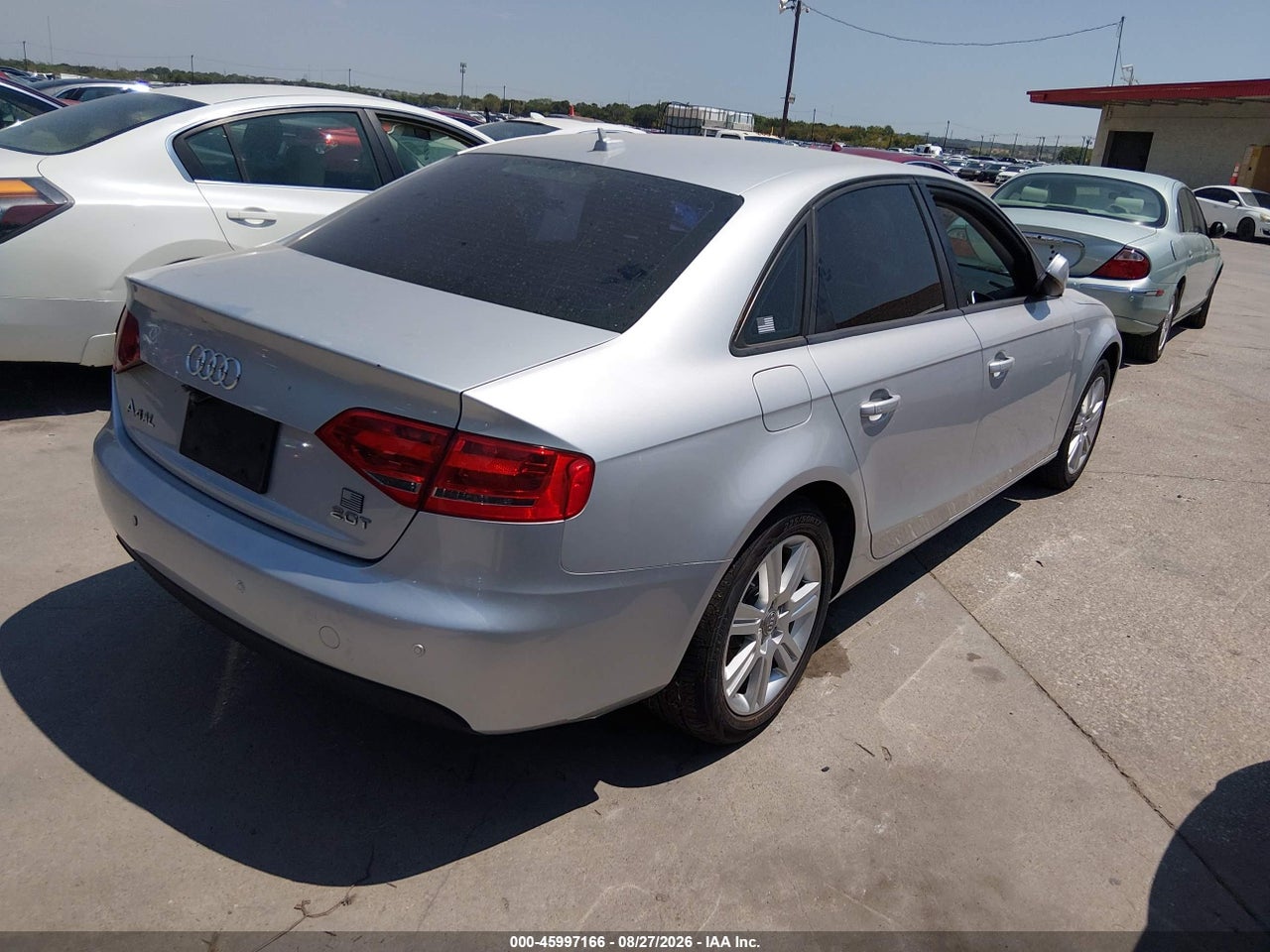 2011 AUDI A4 2.0T PREMIUM · 4/11