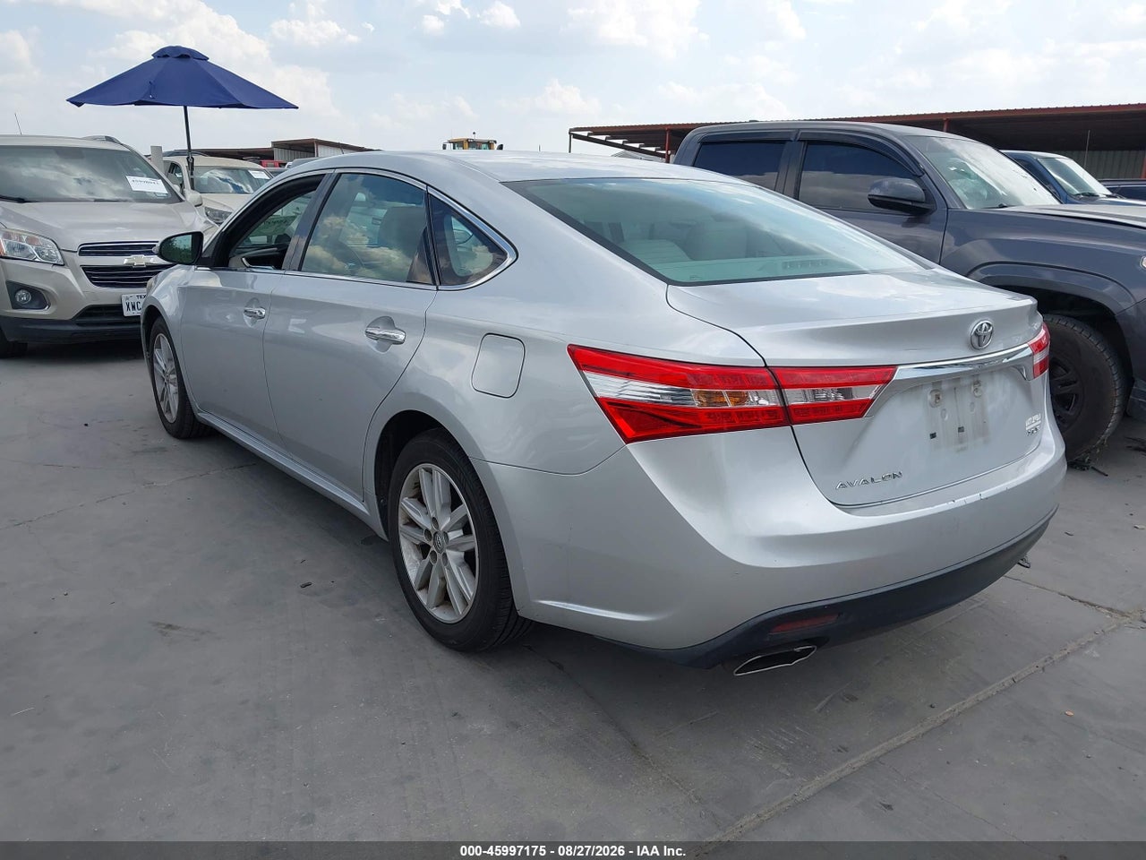 2013 TOYOTA AVALON XLE · 3/11