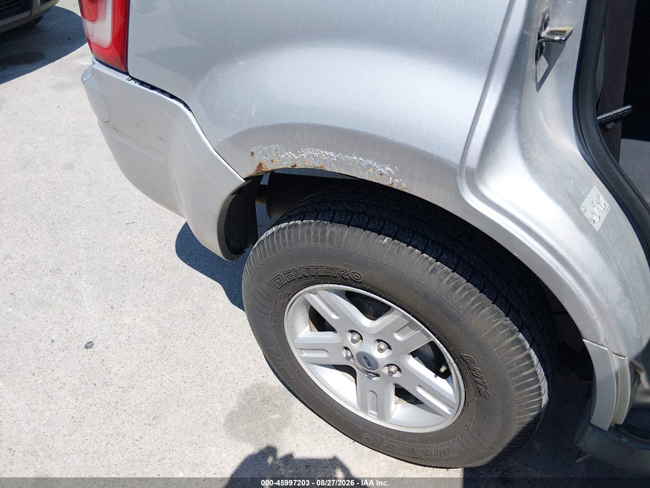 2011 FORD ESCAPE XLT · 6/11