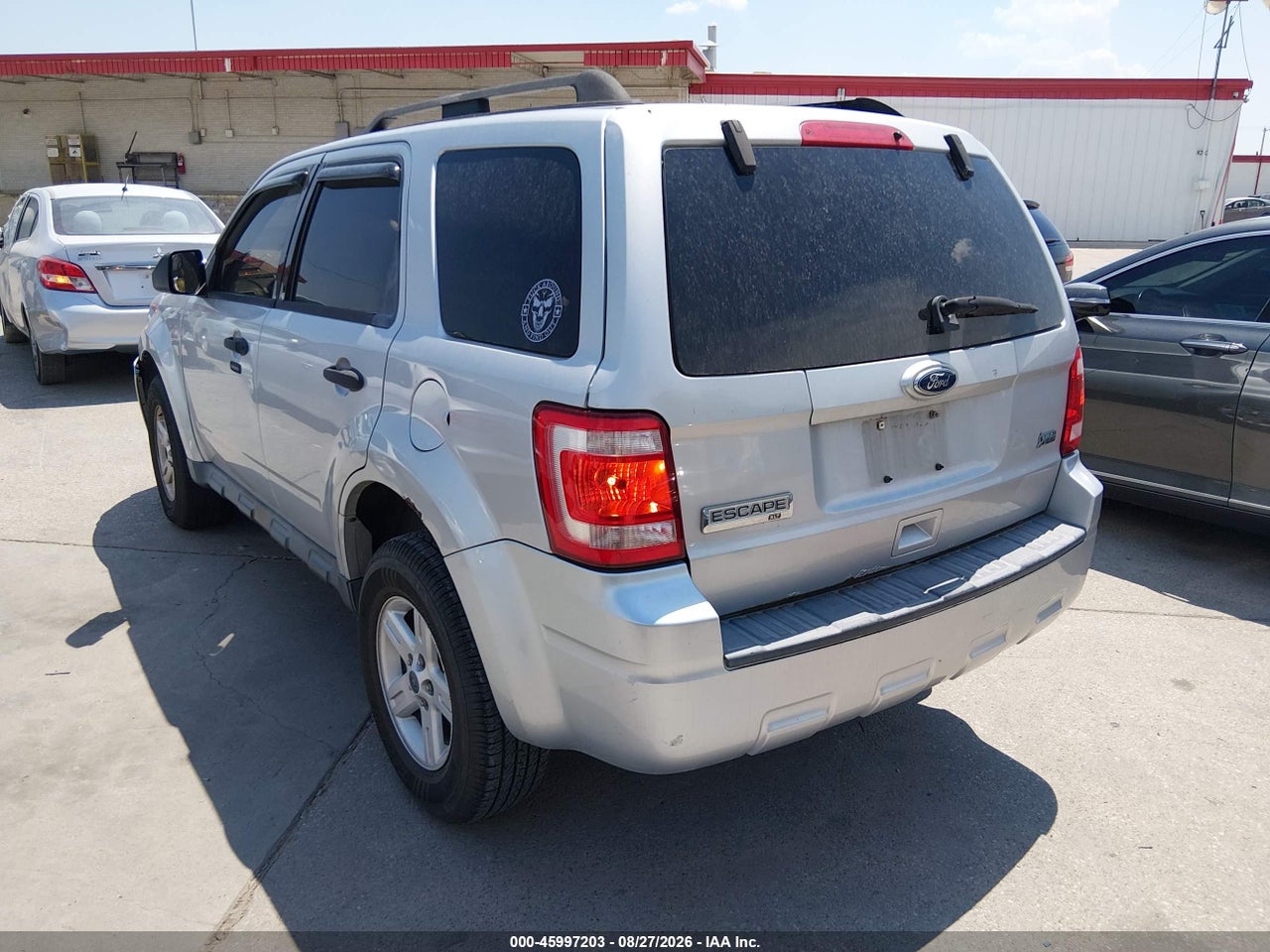 2011 FORD ESCAPE XLT · 3/11