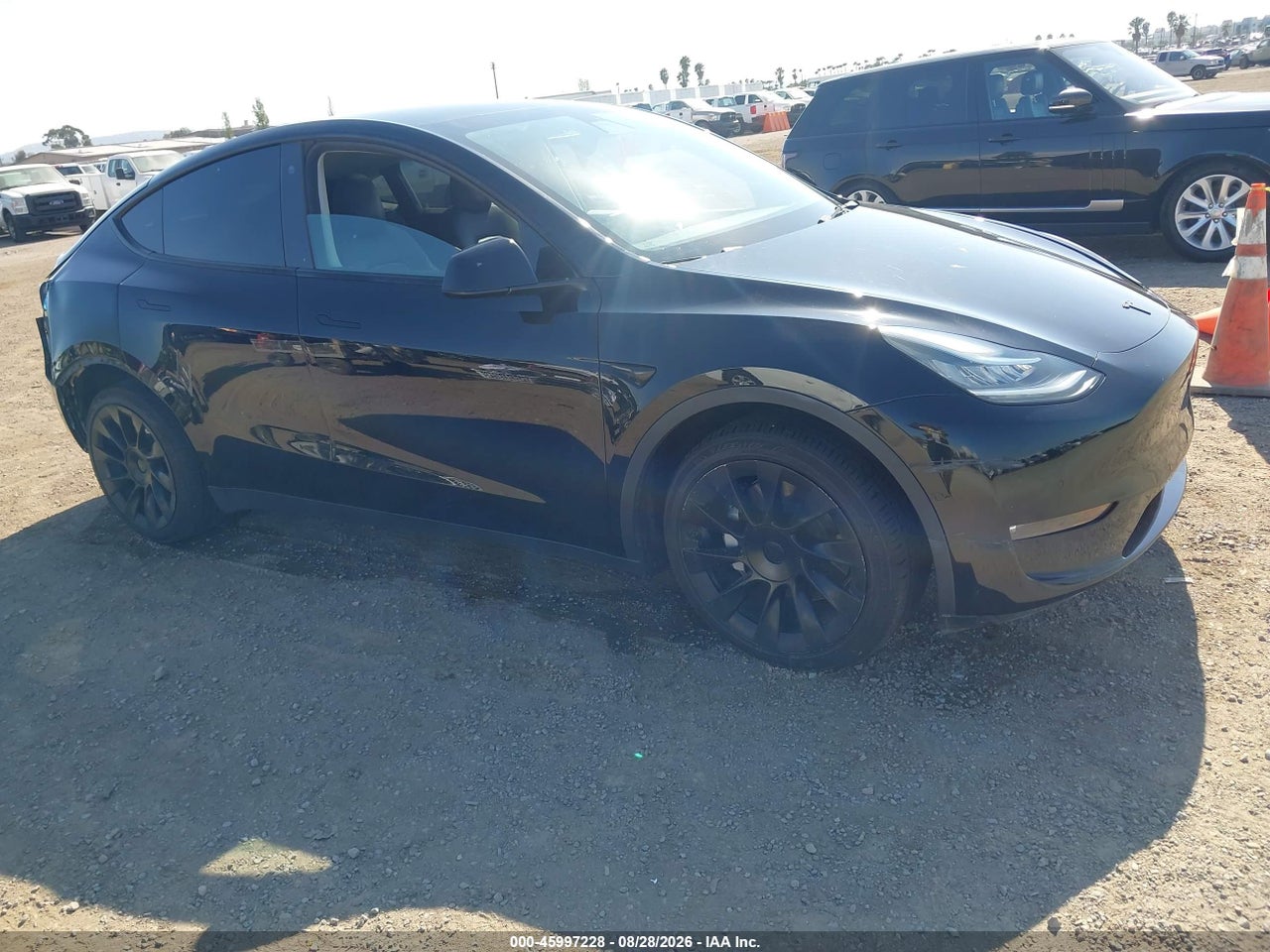 5YJYGDEE2MF****** · 2021 TESLA MODEL Y LONG RANGE DUAL MOTOR ALL-WHEEL DRIVE