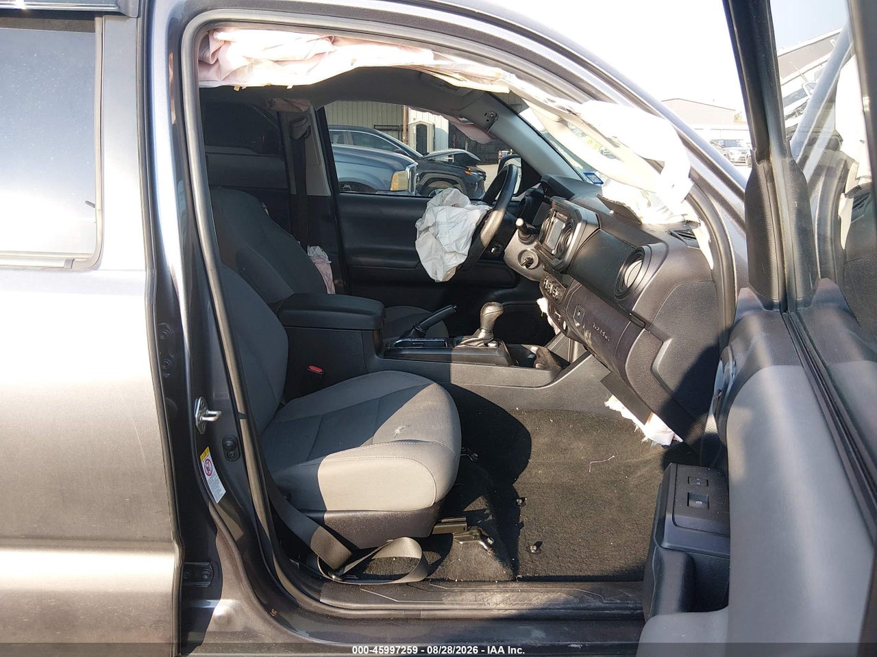 2019 TOYOTA TACOMA SR · 5/11