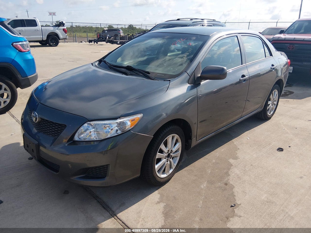2010 TOYOTA COROLLA LE · 2/11