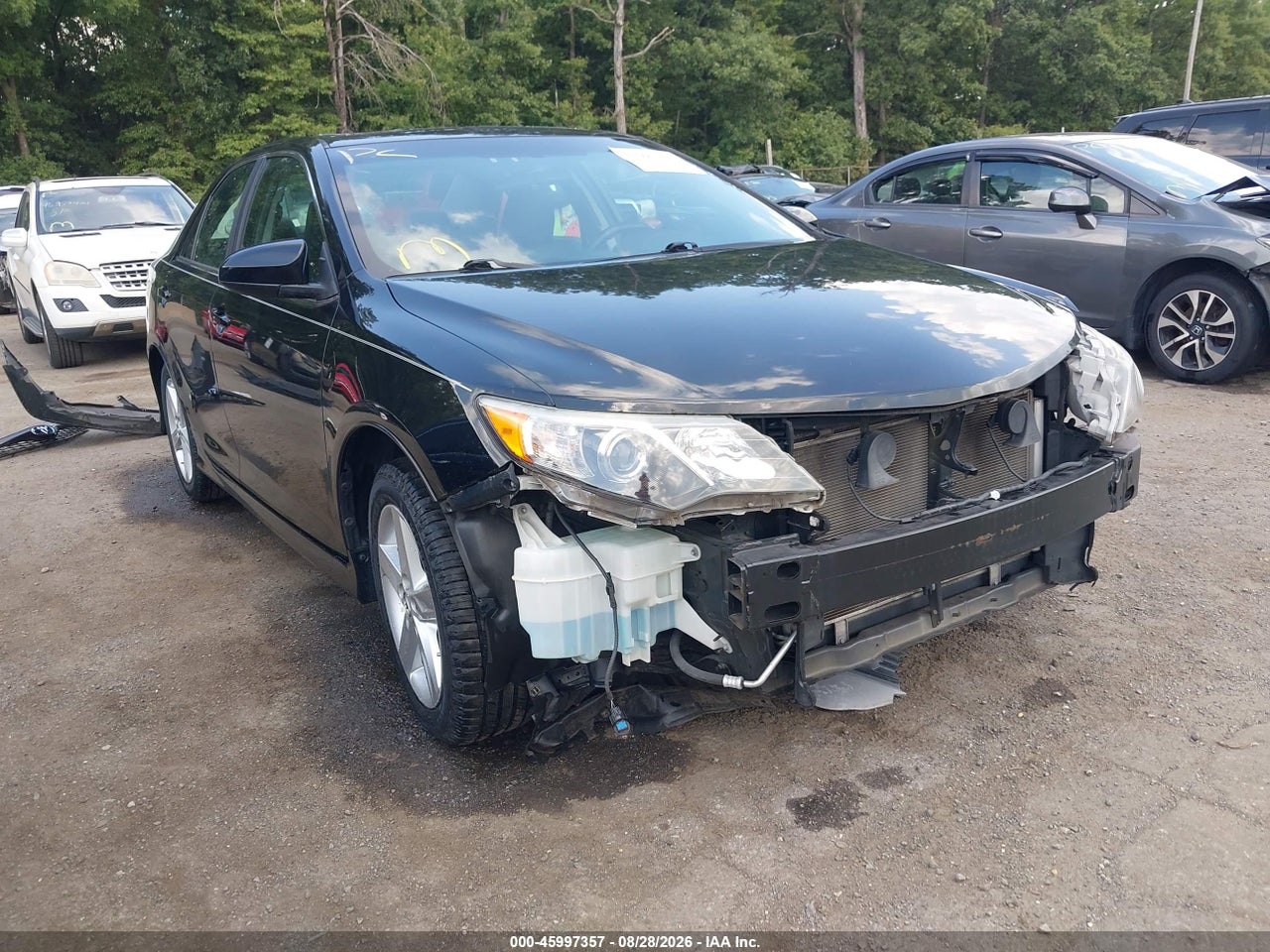 2014 TOYOTA CAMRY SE