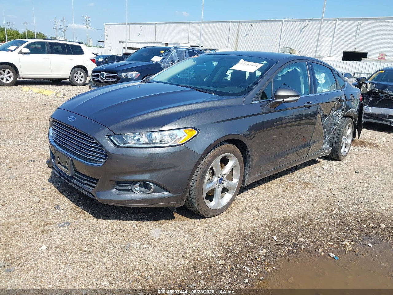 2016 FORD FUSION SE · 2/11